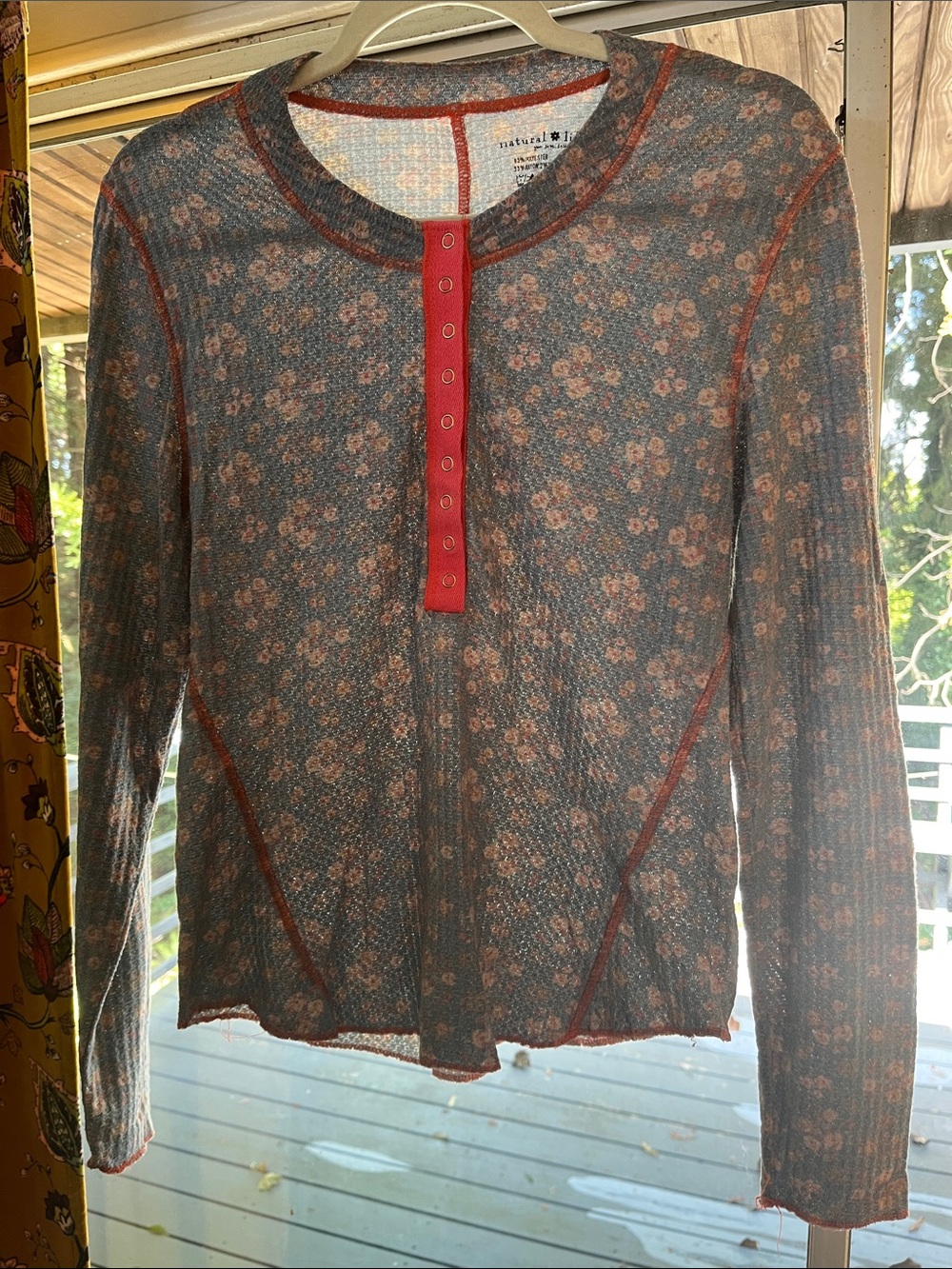 NATURAL LIFE Gray Floral Long Sleeve Top with Red Trim
